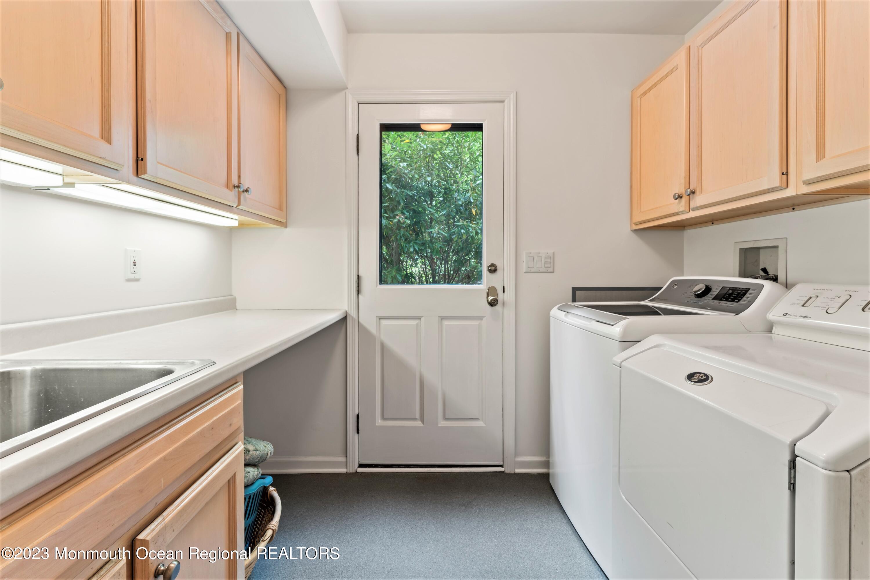 32 Borden Road Middletown, NJ 07748 - Photo 20 of 50 Laundry Room