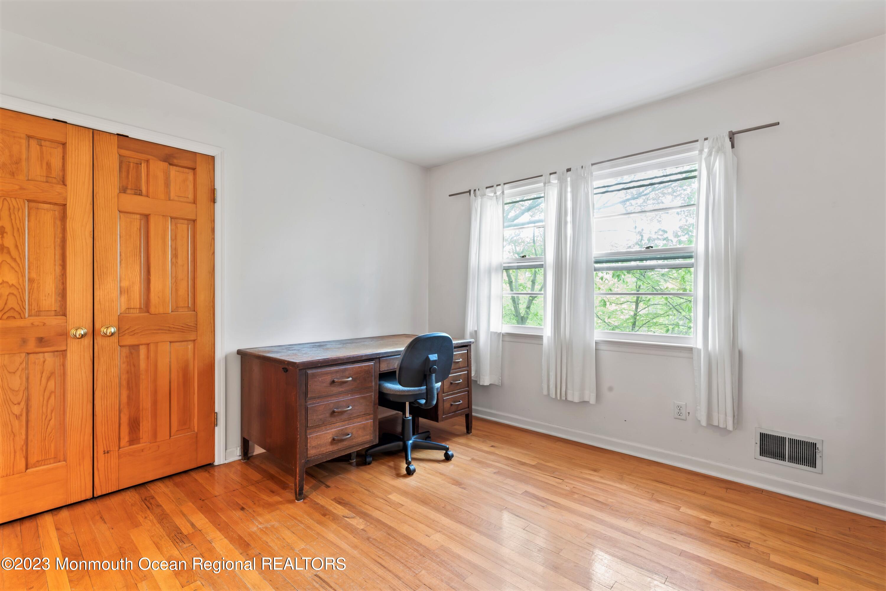 32 Borden Road Middletown, NJ 07748 - Photo 39 of 50 BR 4
