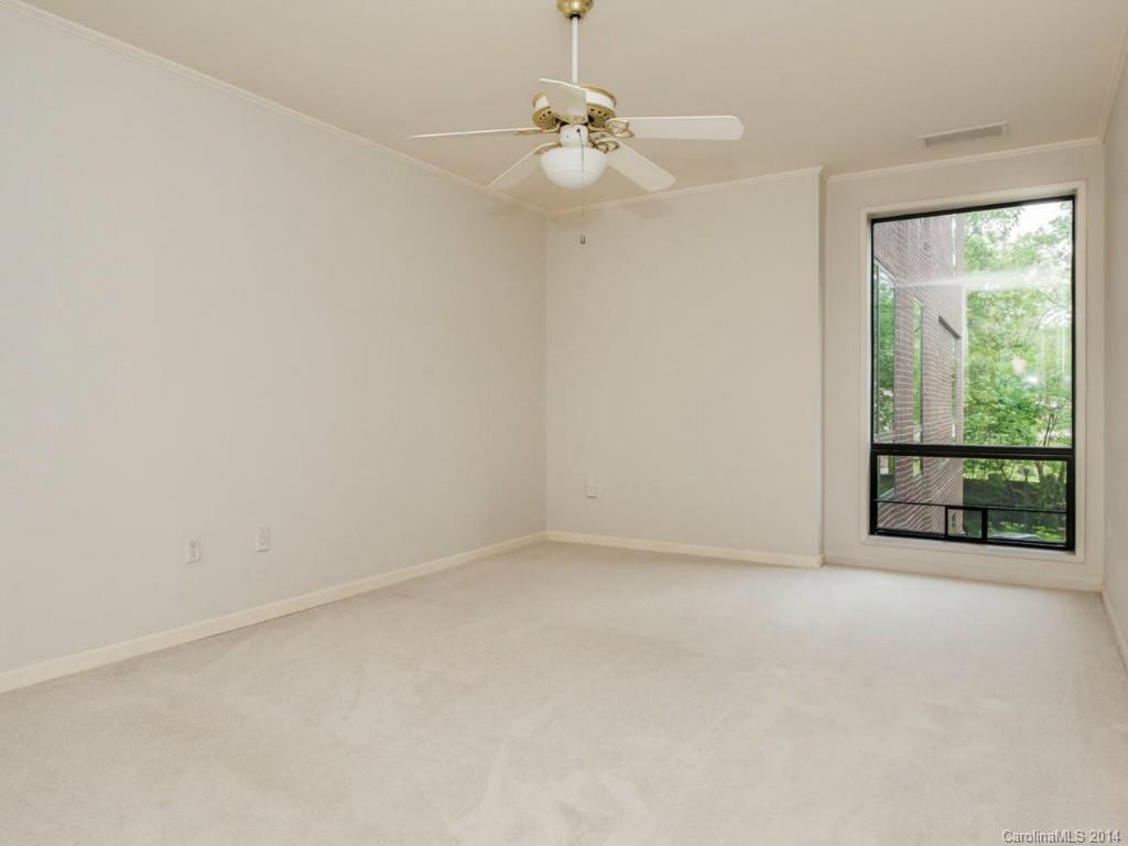 920 Cherokee Road, Unit D2 Charlotte, NC 28207 - Photo 11 of 20 Gallery Image 11
