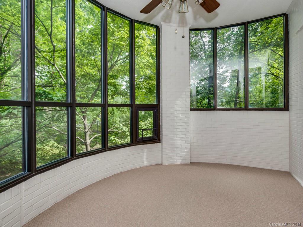 920 Cherokee Road, Unit D2 Charlotte, NC 28207 - Photo 8 of 20 Gallery Image 8