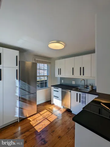 a view of a window in a room