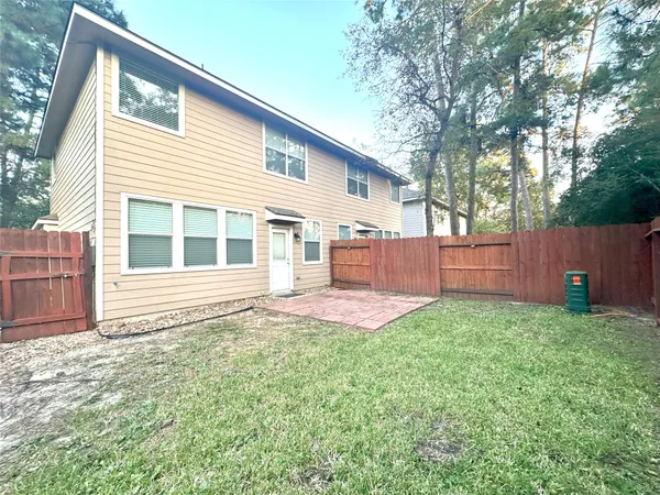 $1,800 | 254 Liriope Court, The Woodlands, TX 77384