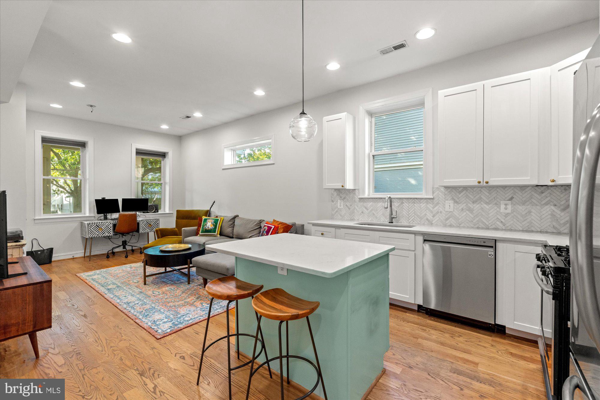 907 Webster Street Northwest, Unit 2 Washington, DC 20011 - Photo 7 of 22 Island for entertaining