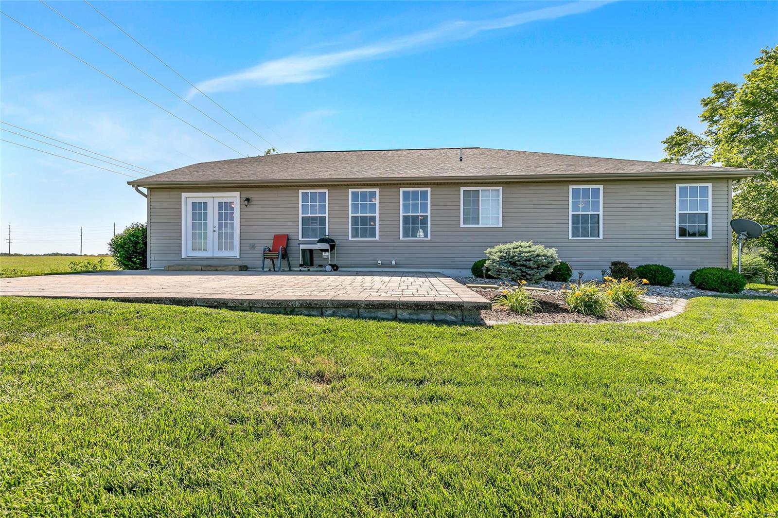 339 Independence Avenue Waterloo, IL 62298 - Photo 36 of 40 Gallery Image 36