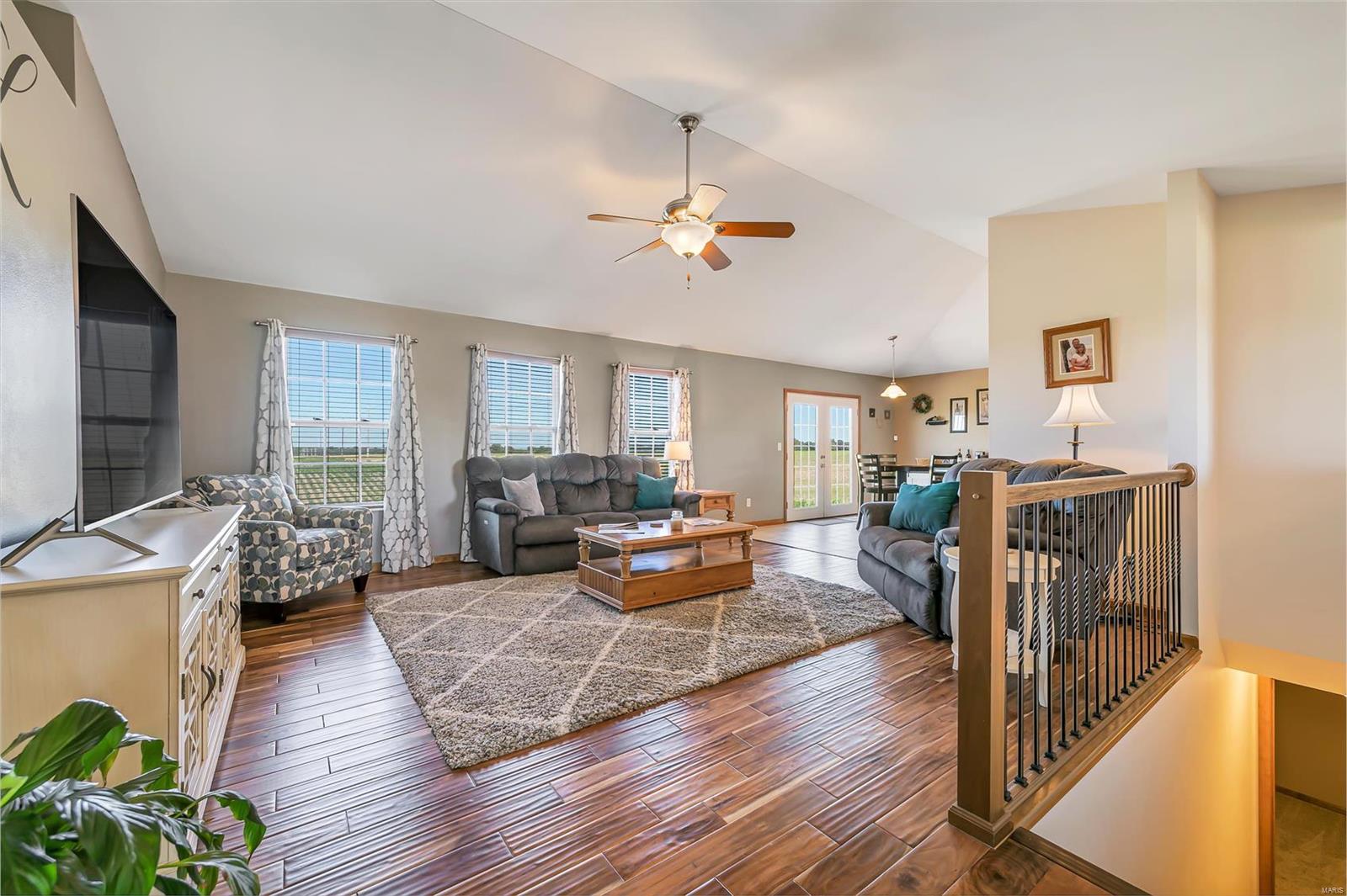 339 Independence Avenue Waterloo, IL 62298 - Photo 7 of 40 Gallery Image 7