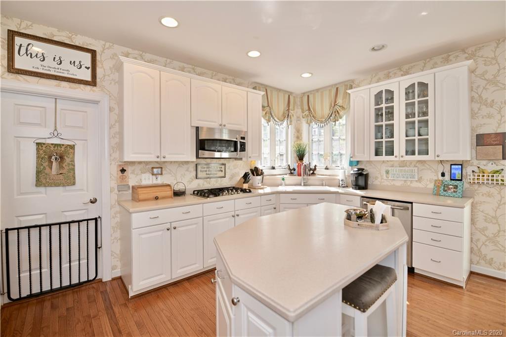 329 Chancelot Lane Fort Mill, SC 29708 - Photo 14 of 47 Gallery Image 14