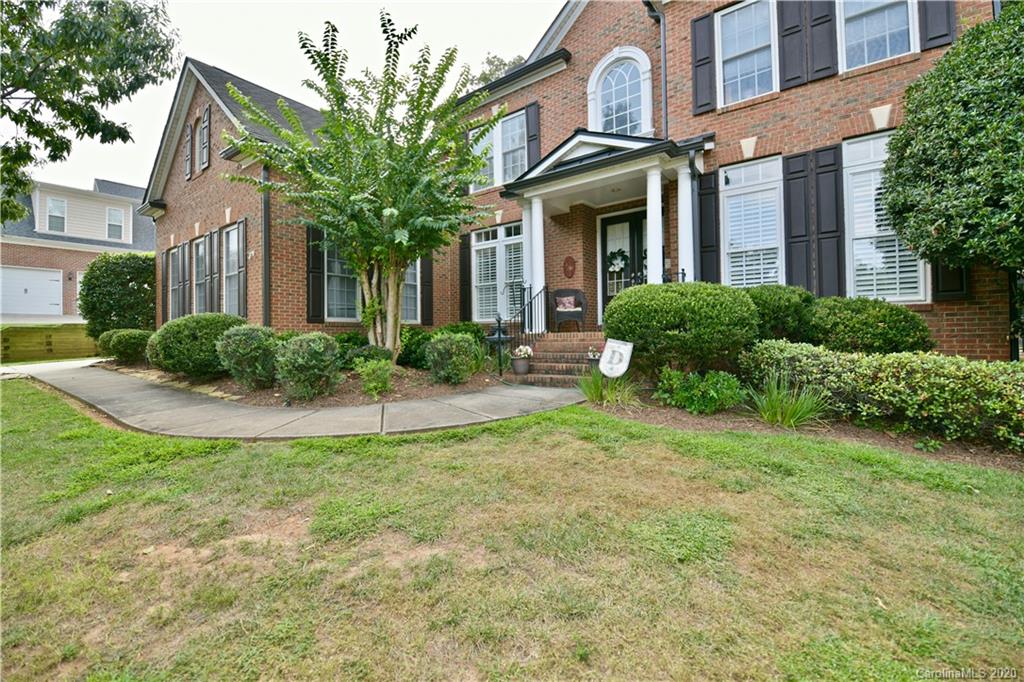 329 Chancelot Lane Fort Mill, SC 29708 - Photo 3 of 47 Gallery Image 3
