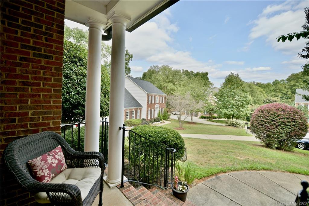 329 Chancelot Lane Fort Mill, SC 29708 - Photo 5 of 47 Gallery Image 5