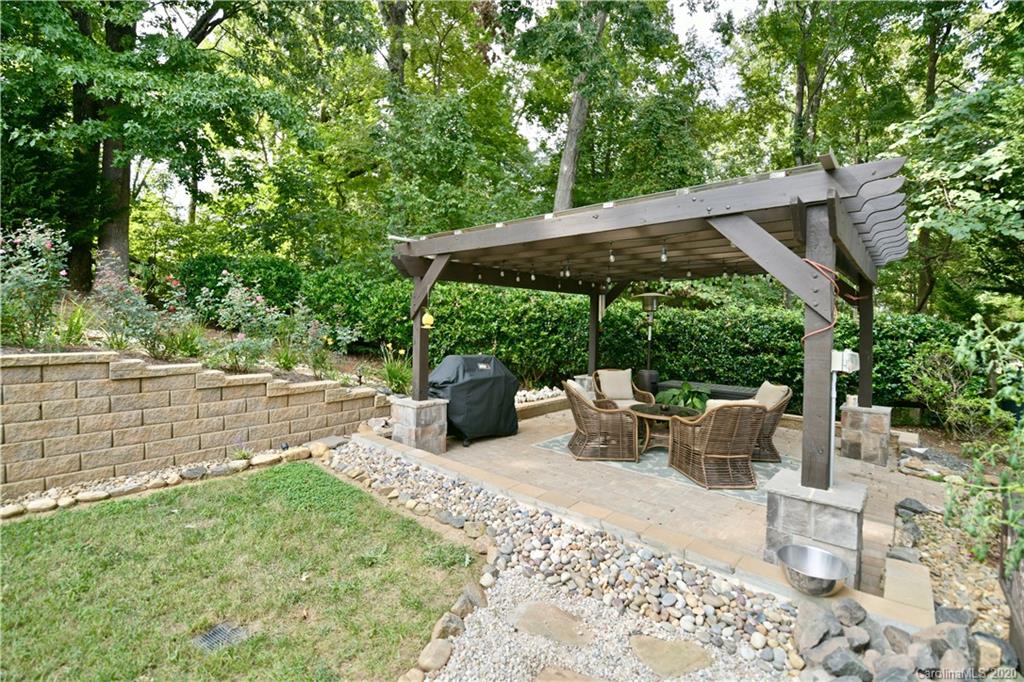 329 Chancelot Lane Fort Mill, SC 29708 - Photo 42 of 47 Gallery Image 42