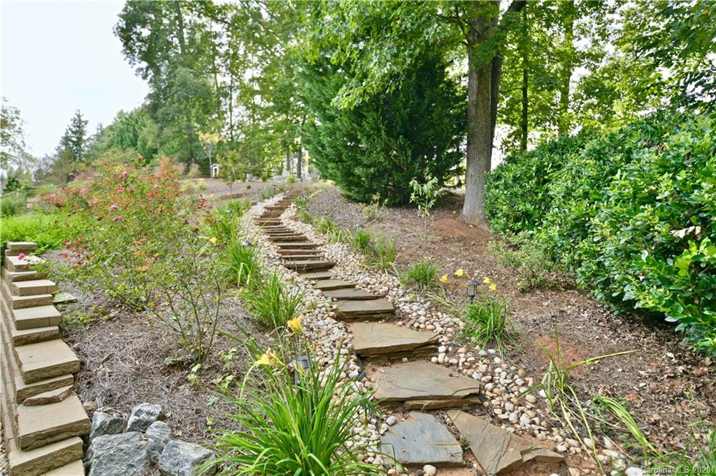 329 Chancelot Lane Fort Mill, SC 29708 - Photo 43 of 47 Gallery Image 43