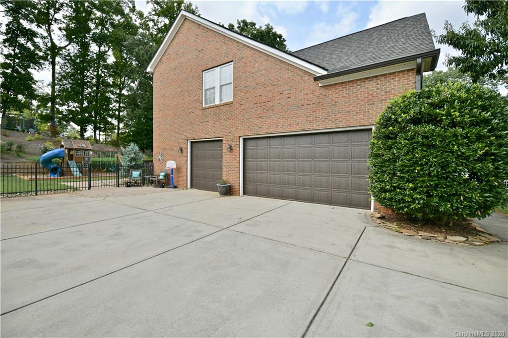 329 Chancelot Lane Fort Mill, SC 29708 - Photo 47 of 47 Gallery Image 47