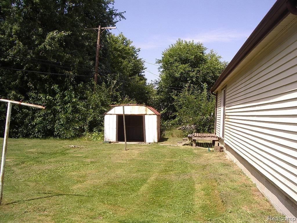 15870 Allen Road Taylor, MI 48180 - Photo 13 of 13 yard