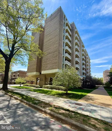 $324,000 | 1245 4th Street Southwest, Unit E800, Washington, DC 20024