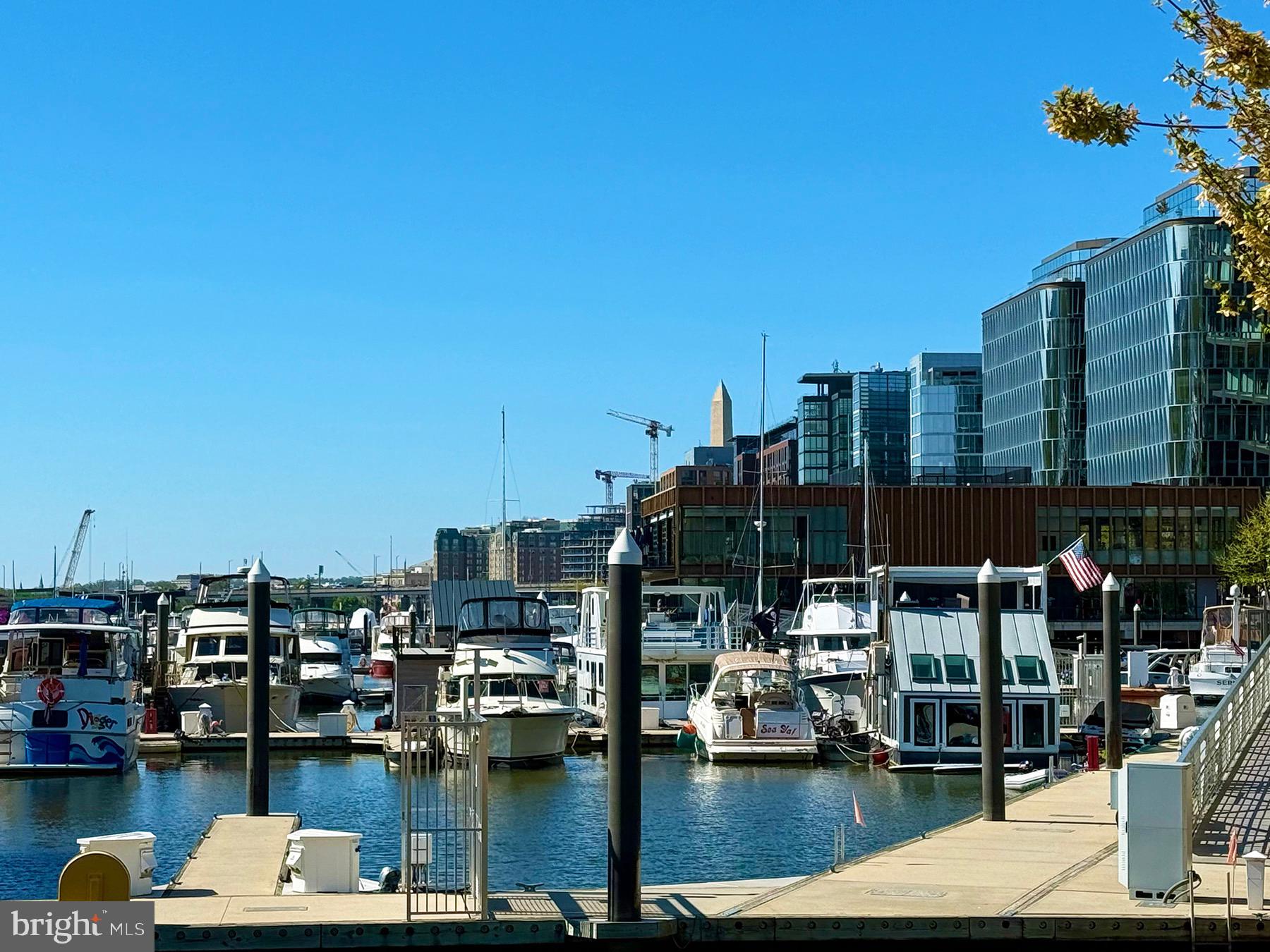 1245 4th Street Southwest, Unit E800 Washington, DC 20024 - Photo 16 of 24