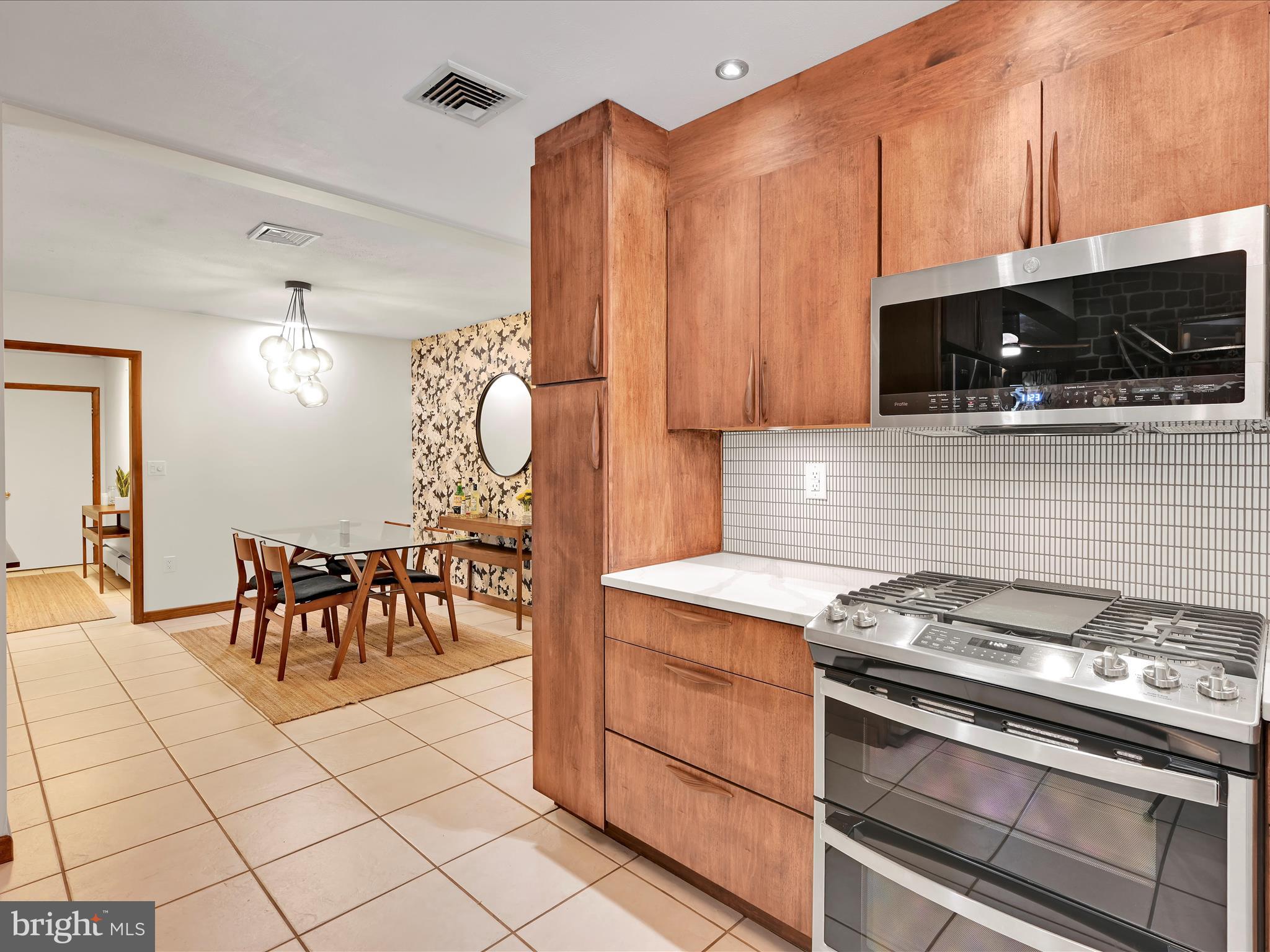 82 Fox Road Newmanstown, PA 17073 - Photo 17 of 52 Kitchen