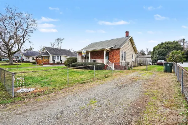 $195,000 | 7 Stowe Street, Lowell, NC 28098