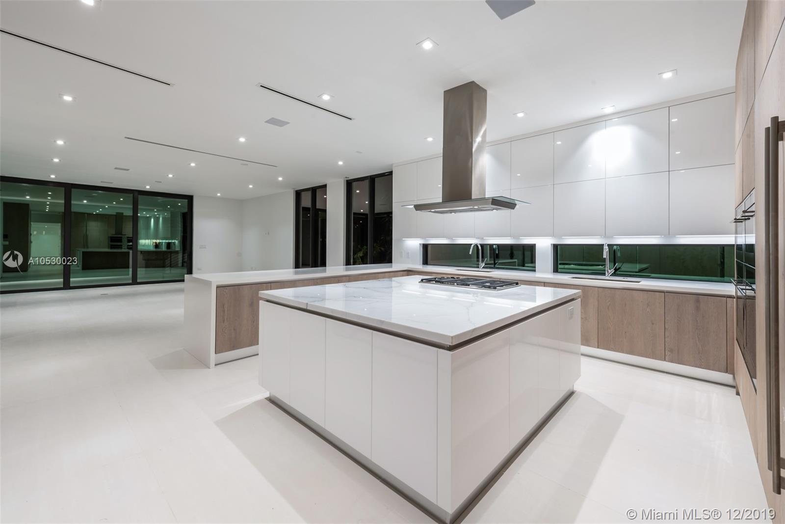 1413 Biscaya Drive Surfside, FL 33154 - Photo 21 of 64