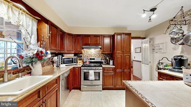 $607,000 | 100 Brookfield Drive, Dover, DE 19901