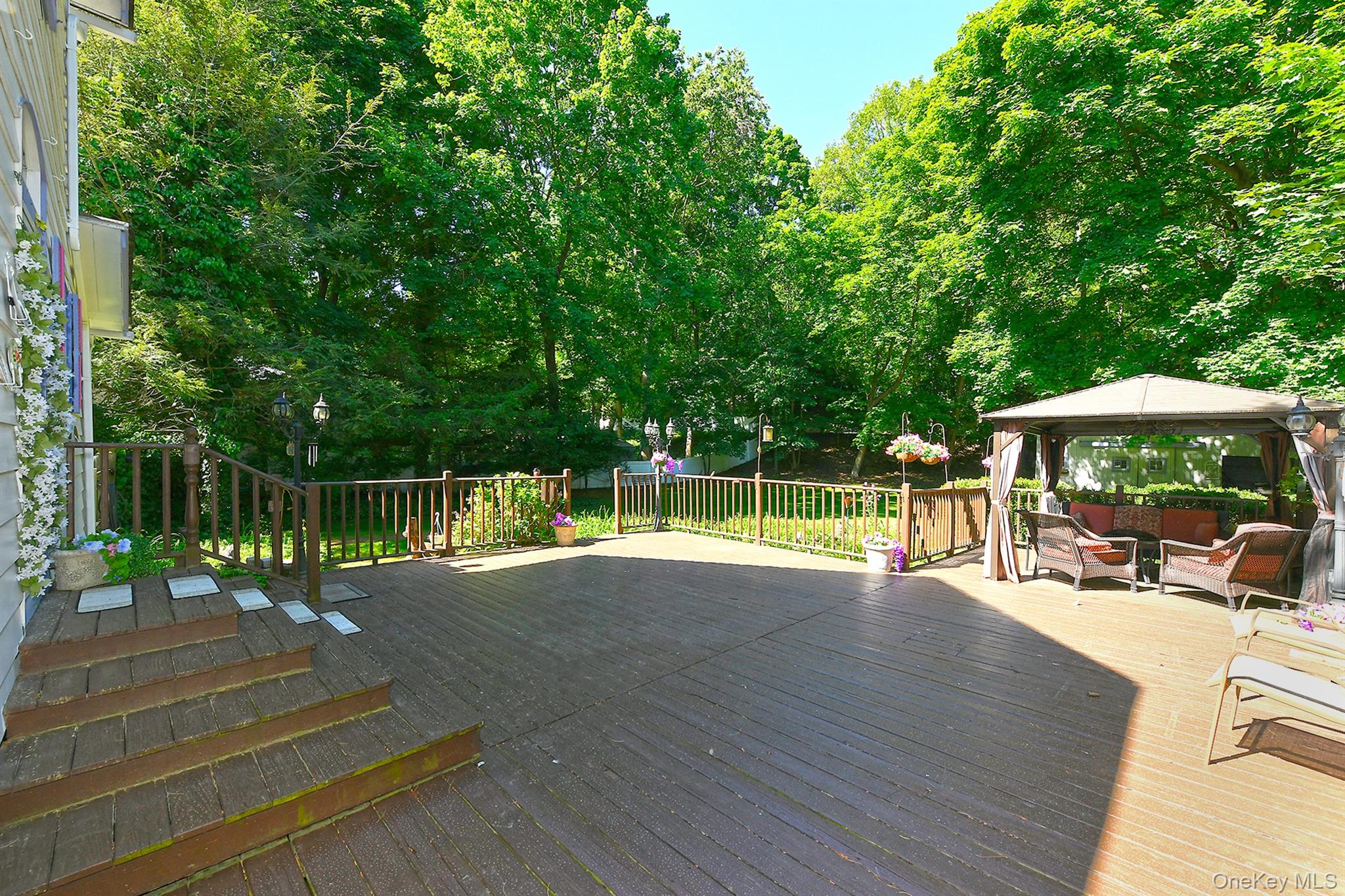 277 Vernon Valley Road Northport, NY 11768 - Photo 36 of 49
