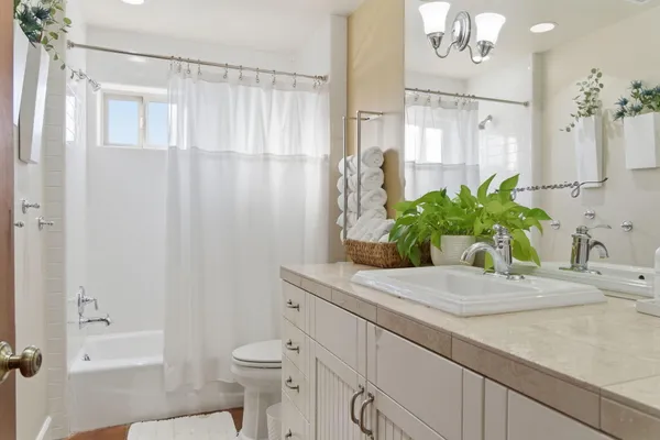 $1,450,000 | 423 Loring Avenue, Crockett, CA 94525