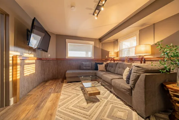 $1,450,000 | 423 Loring Avenue, Crockett, CA 94525