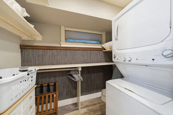 $1,450,000 | 423 Loring Avenue, Crockett, CA 94525