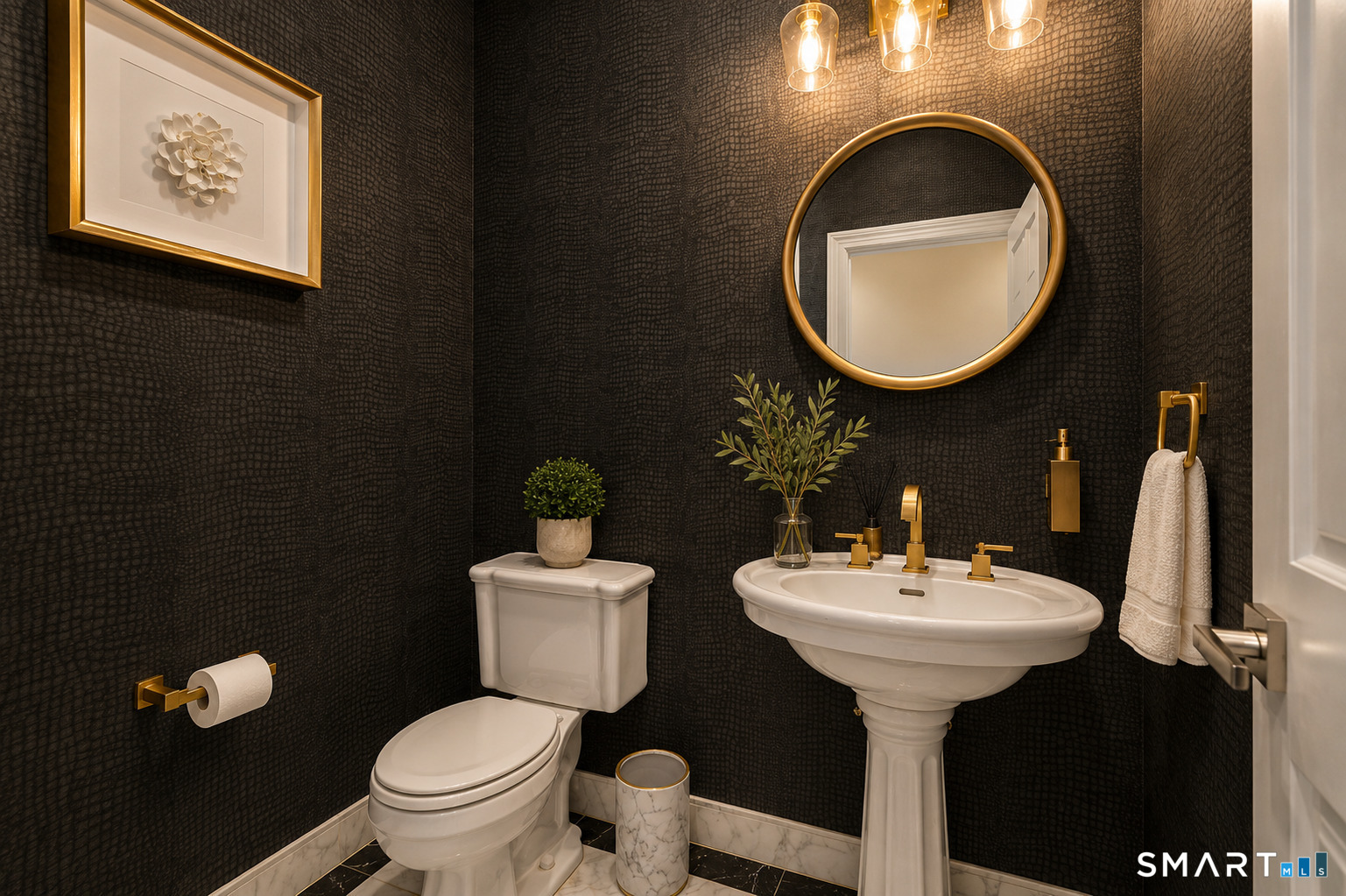 333 Rock Rimmon Road Stamford, CT 06903 - Photo 32 of 40 Main level powder room