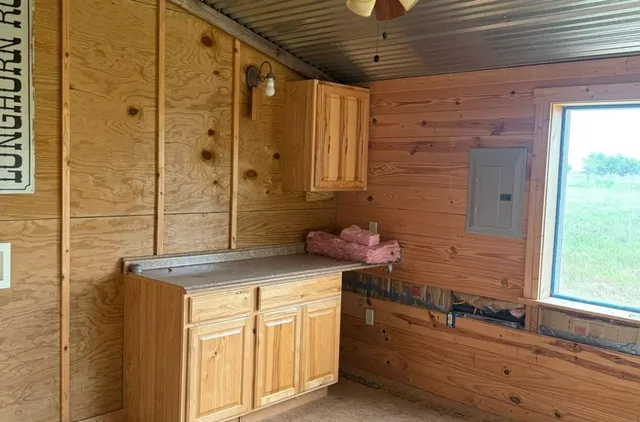 $369,000 | 17340 Fm 1123, Holland, TX 76534