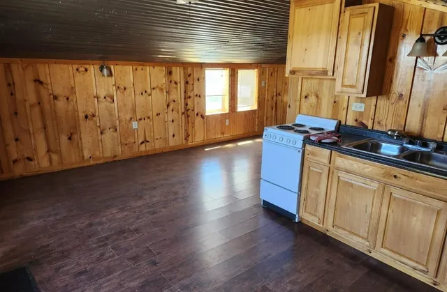 $369,000 | 17340 Fm 1123, Holland, TX 76534