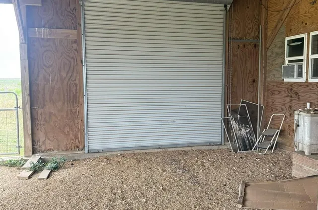 $369,000 | 17340 Fm 1123, Holland, TX 76534