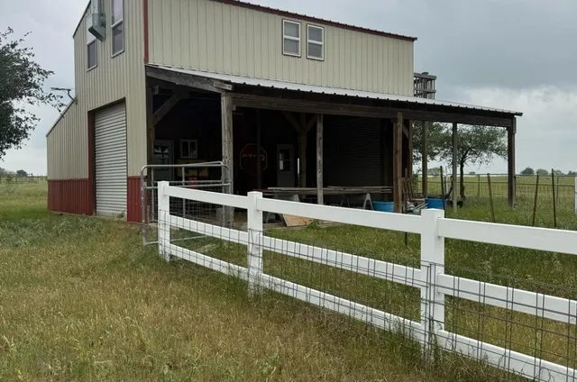 $369,000 | 17340 Fm 1123, Holland, TX 76534