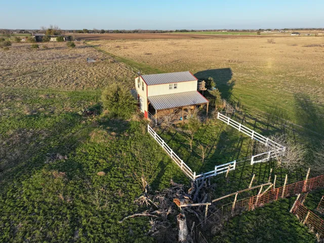$369,000 | 17340 Fm 1123, Holland, TX 76534