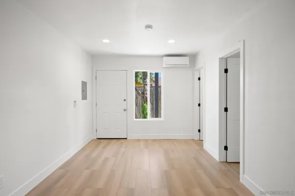 $1,695,000 | 329 North Pico Avenue, Fallbrook, CA 92028