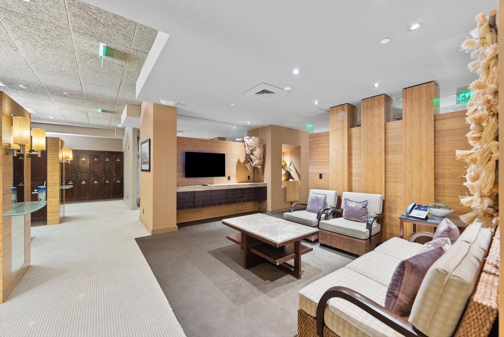 10722 Kirkaldy Lane Boca Raton, FL 33498 - Photo 57 of 76 Locker Room