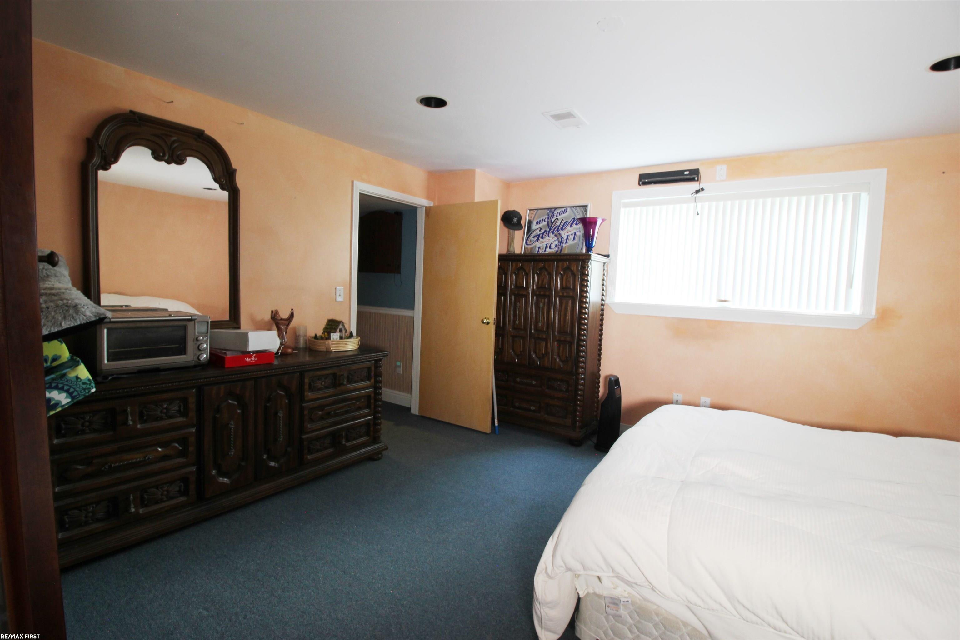 8332 East Pearson Road Utica, MI 48316 - Photo 33 of 38 50146457-afa34d32-58eb-4111-8575-f0c50892bc87.JPG