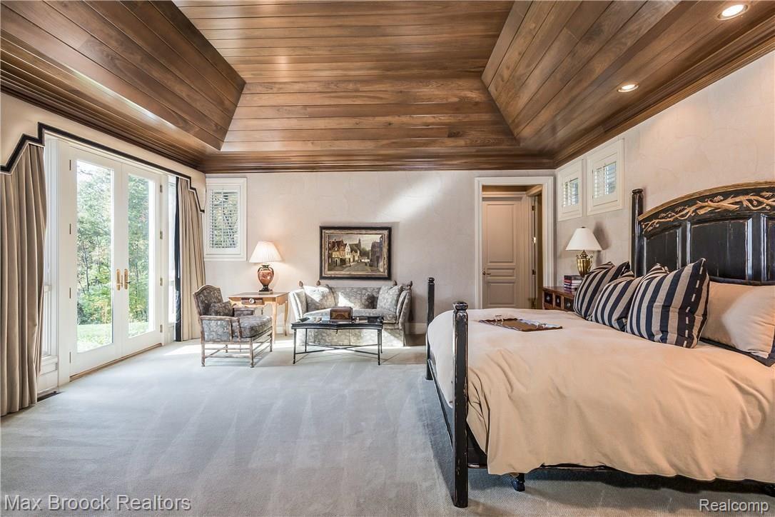 4635 Gallagher Road Rochester, MI 48306 - Photo 13 of 40 Master suite with French doors to rear patio