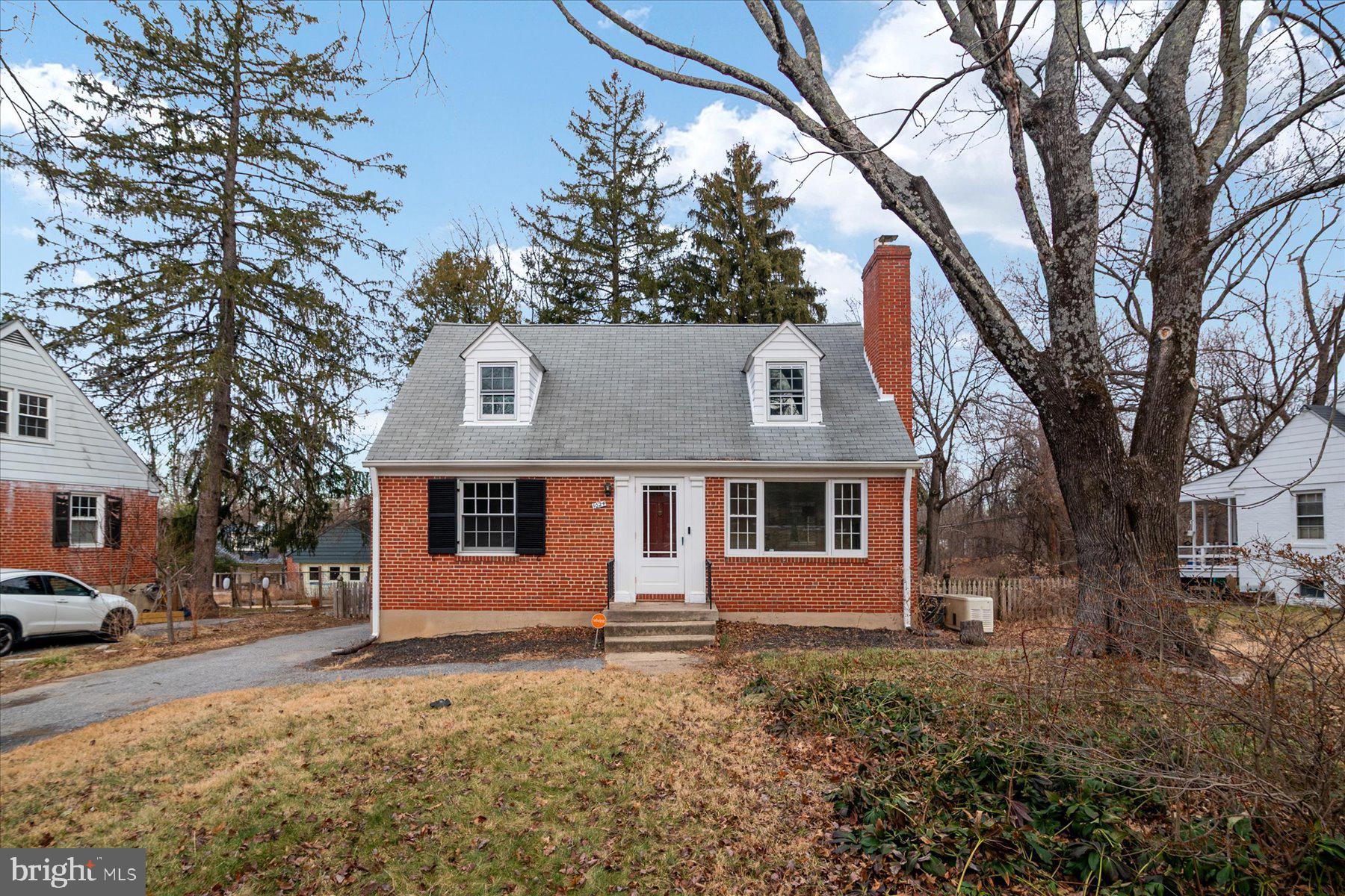 1024 Windsor Road Baltimore, MD 21208 - Photo 3 of 36