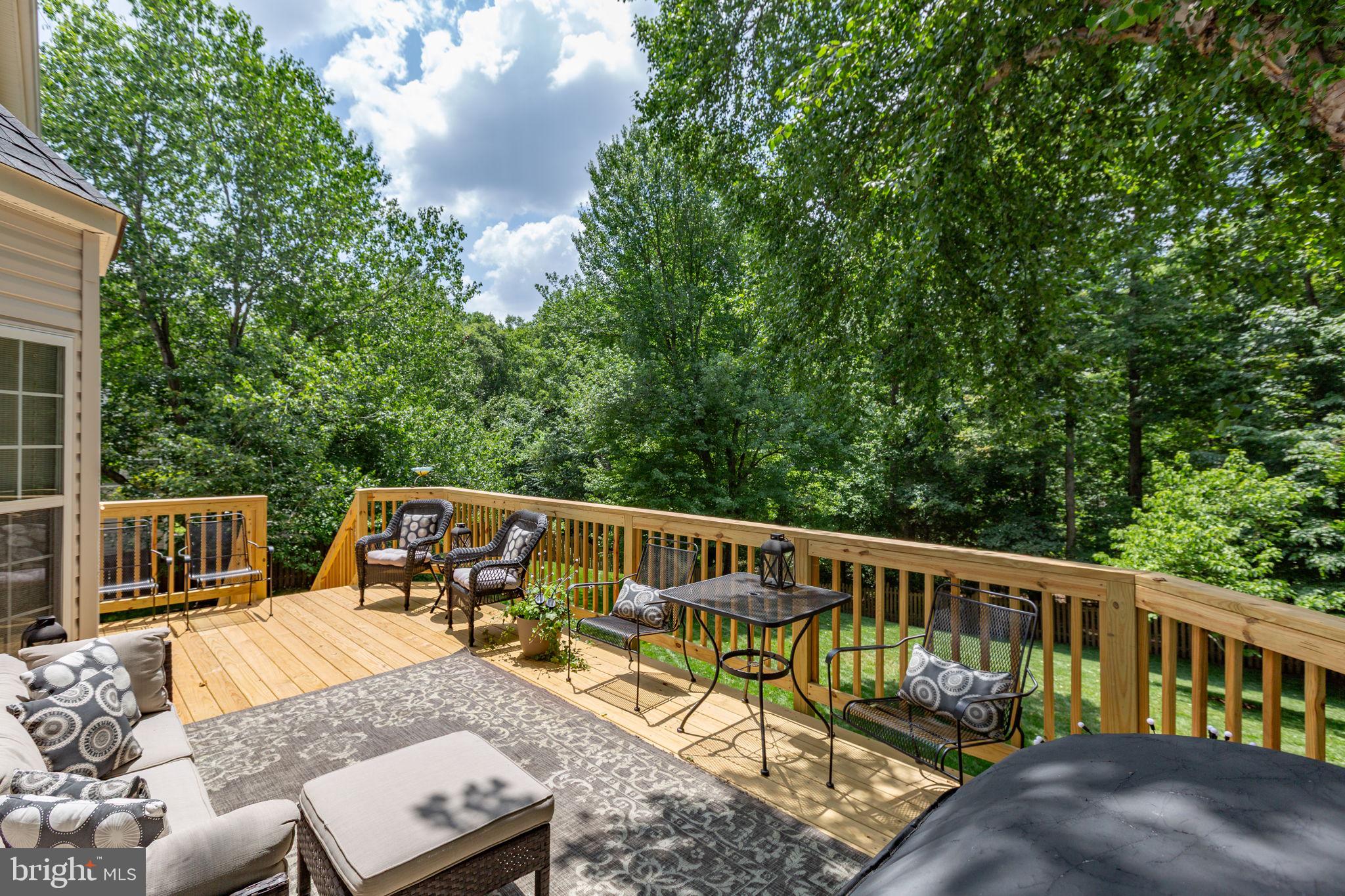 24 Tavern Road Stafford, VA 22554 - Photo 13 of 31 Great space for entertaining and relaxing