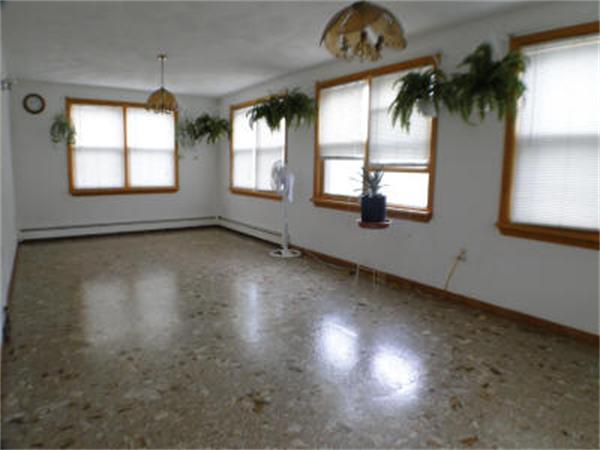 34 Putnam Road Somerville, MA 02145 - Photo 12 of 21 Gallery Image 12