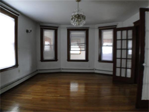 34 Putnam Road Somerville, MA 02145 - Photo 4 of 21 Gallery Image 4