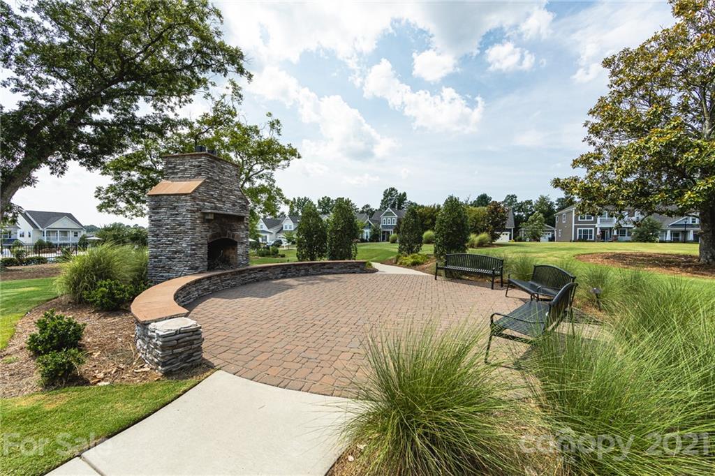 4080 Whittier Lane Tega Cay, SC 29708 - Photo 35 of 38 Gallery Image 35