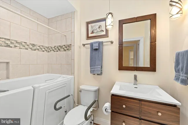 $1,575,000 | 6360 Tennis Court, Boston, VA 22713