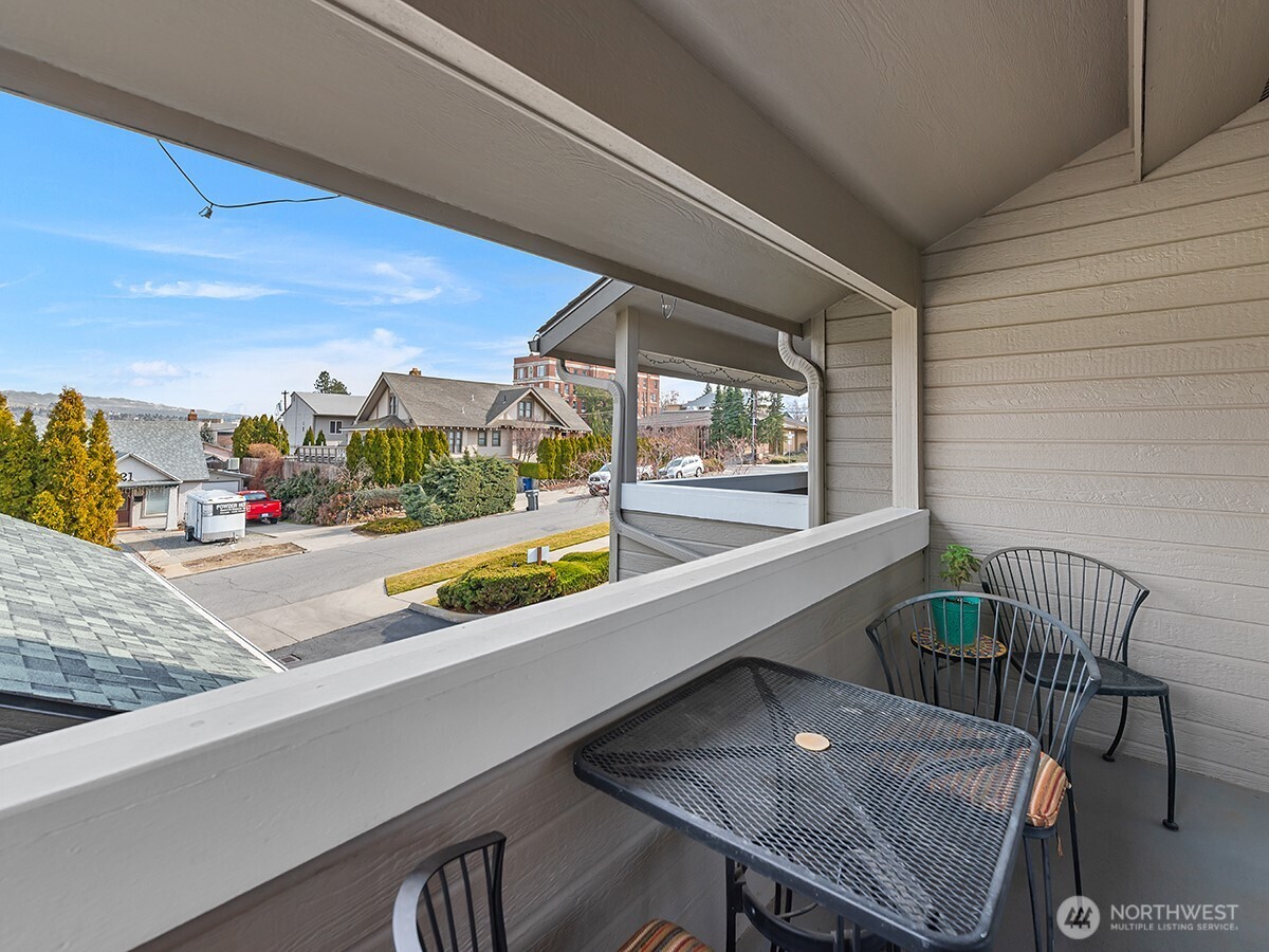 20 South Delaware Avenue, Unit 11 Wenatchee, WA 98801 - Photo 28 of 40