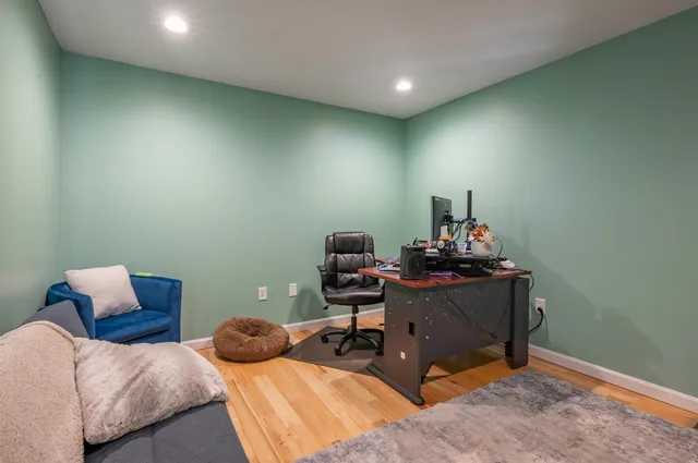 $1,000,000 | 1 Cin-Fre Drive, Hudson, NH 03051