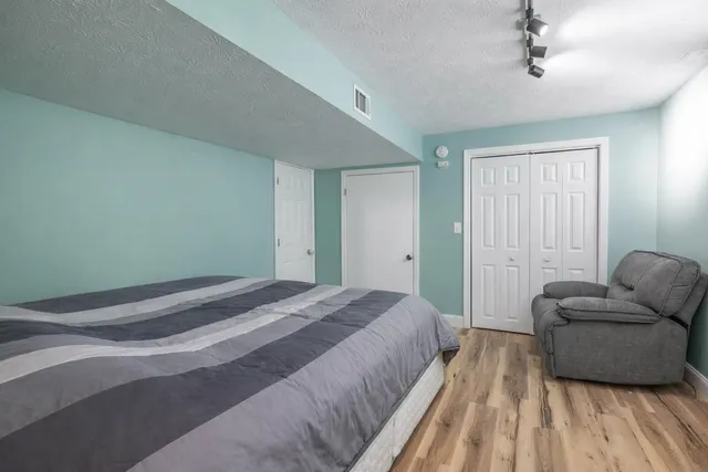 $1,000,000 | 1 Cin-Fre Drive, Hudson, NH 03051