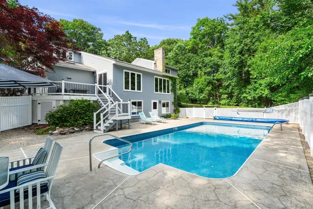 $1,000,000 | 1 Cin-Fre Drive, Hudson, NH 03051