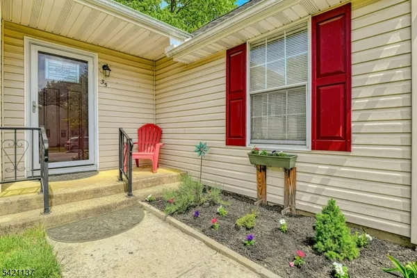 $2,400 | 35 Auburn Street, Manchester Township, NJ 08759