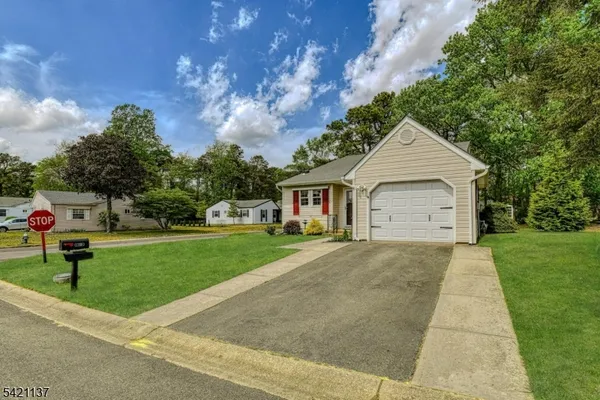 $2,400 | 35 Auburn Street, Manchester Township, NJ 08759