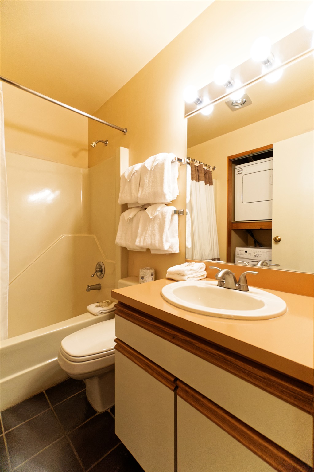 528 East Mountain Road, Unit 55 Killington, VT 05751 - Photo 16 of 25 Gallery Image 16