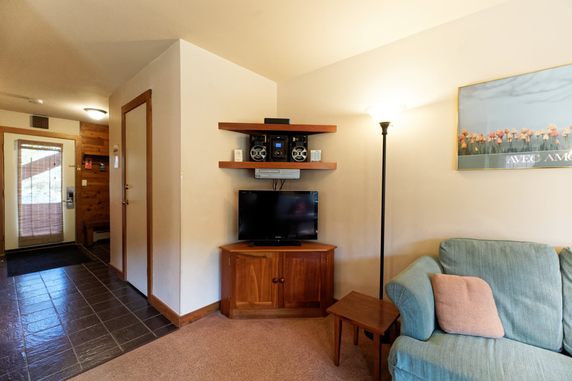 528 East Mountain Road, Unit 55 Killington, VT 05751 - Photo 8 of 25 Gallery Image 8